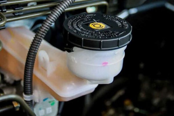 Car Brake Fluid Change Service in Abu Dhabi