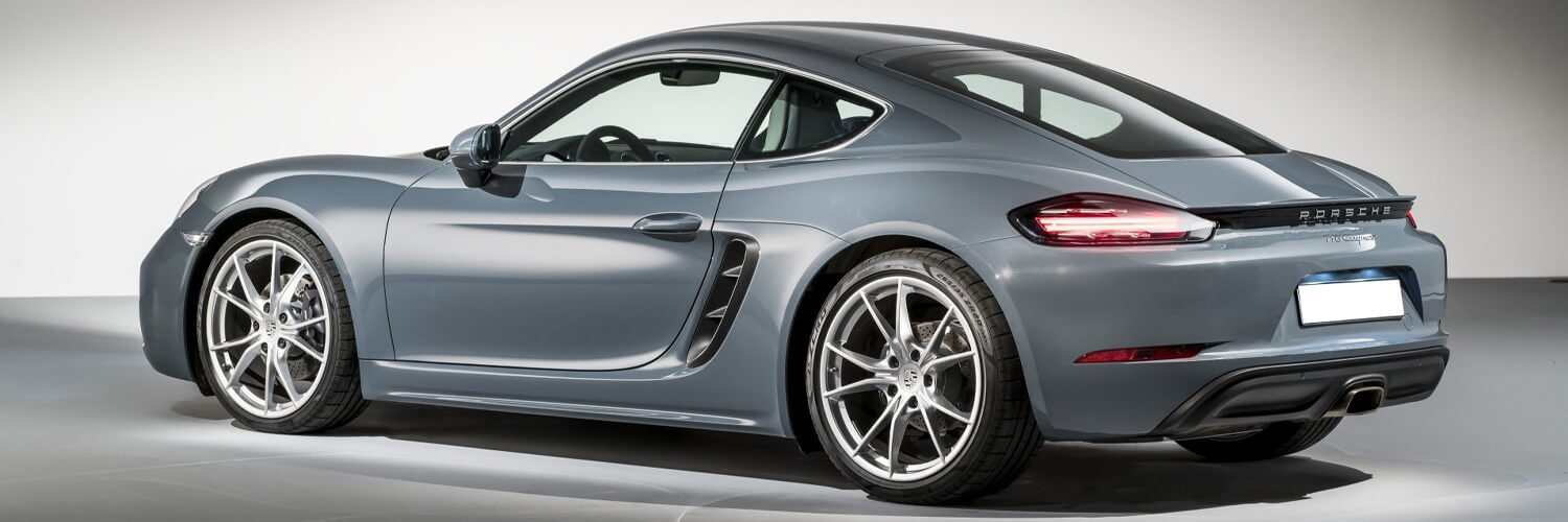 Porsche Auto SPA Service Dubai