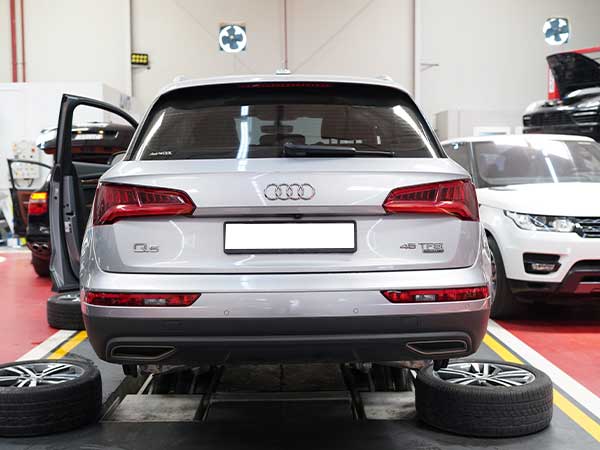 Audi-Tyre-Replacement-In-Dubai