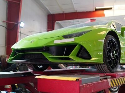 Lamborghini-Tyre-Replacement-min-400x400