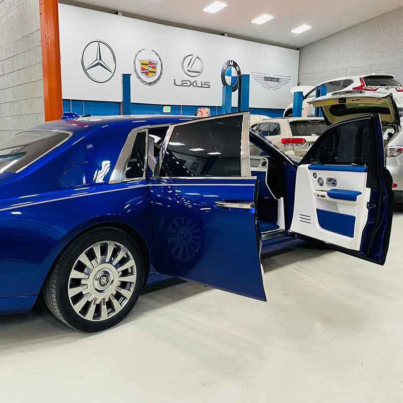 Rolls-Royce-Ceramic-Coating-Service-in-Abu-Dhabi