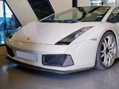 white-lamborghini-detailing-service-abu-dhabi-400x400