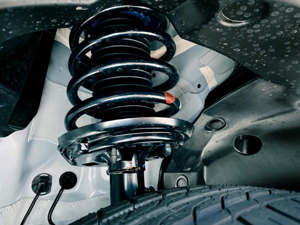 Shock Absorber Replacement in Dubai