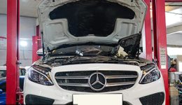Mercedes C Class Feature Images