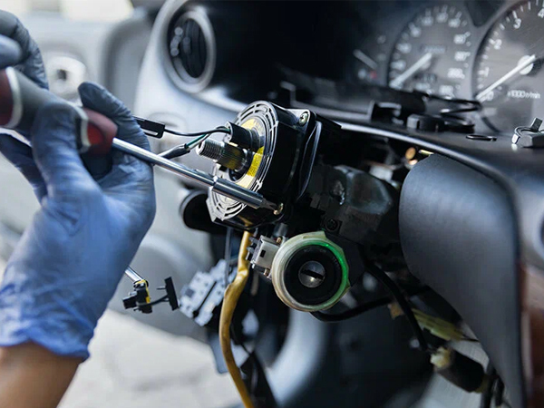 Struts Assembly Replacement in Dubai